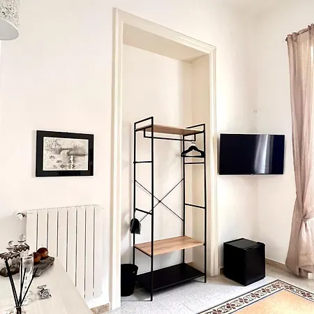 Aristocasa Luxury Bed & Breakfast 3*